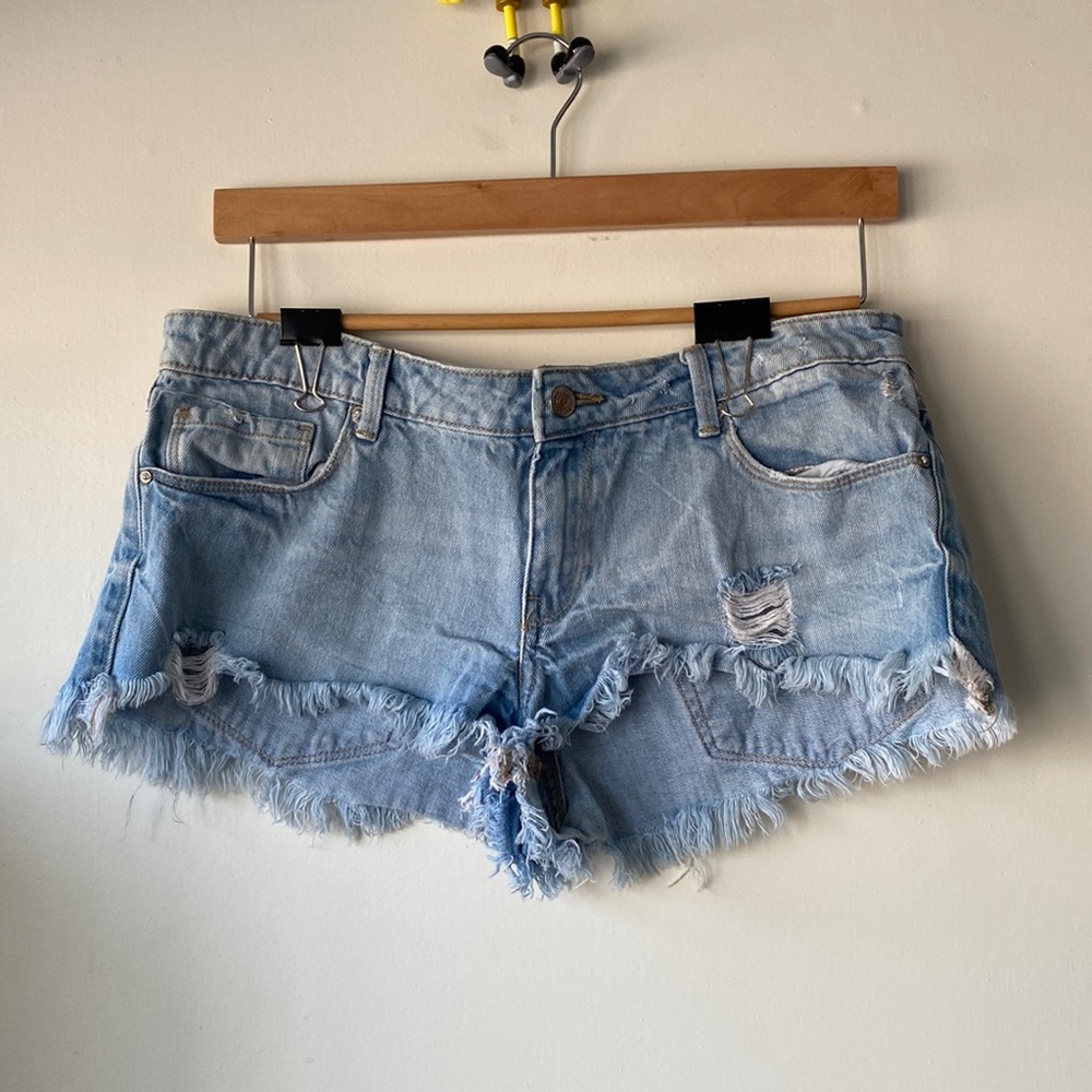 Blue denim shorts size 29
